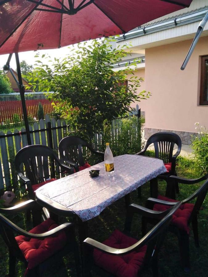 Bed and Breakfast Casa La Agapia Exterior foto